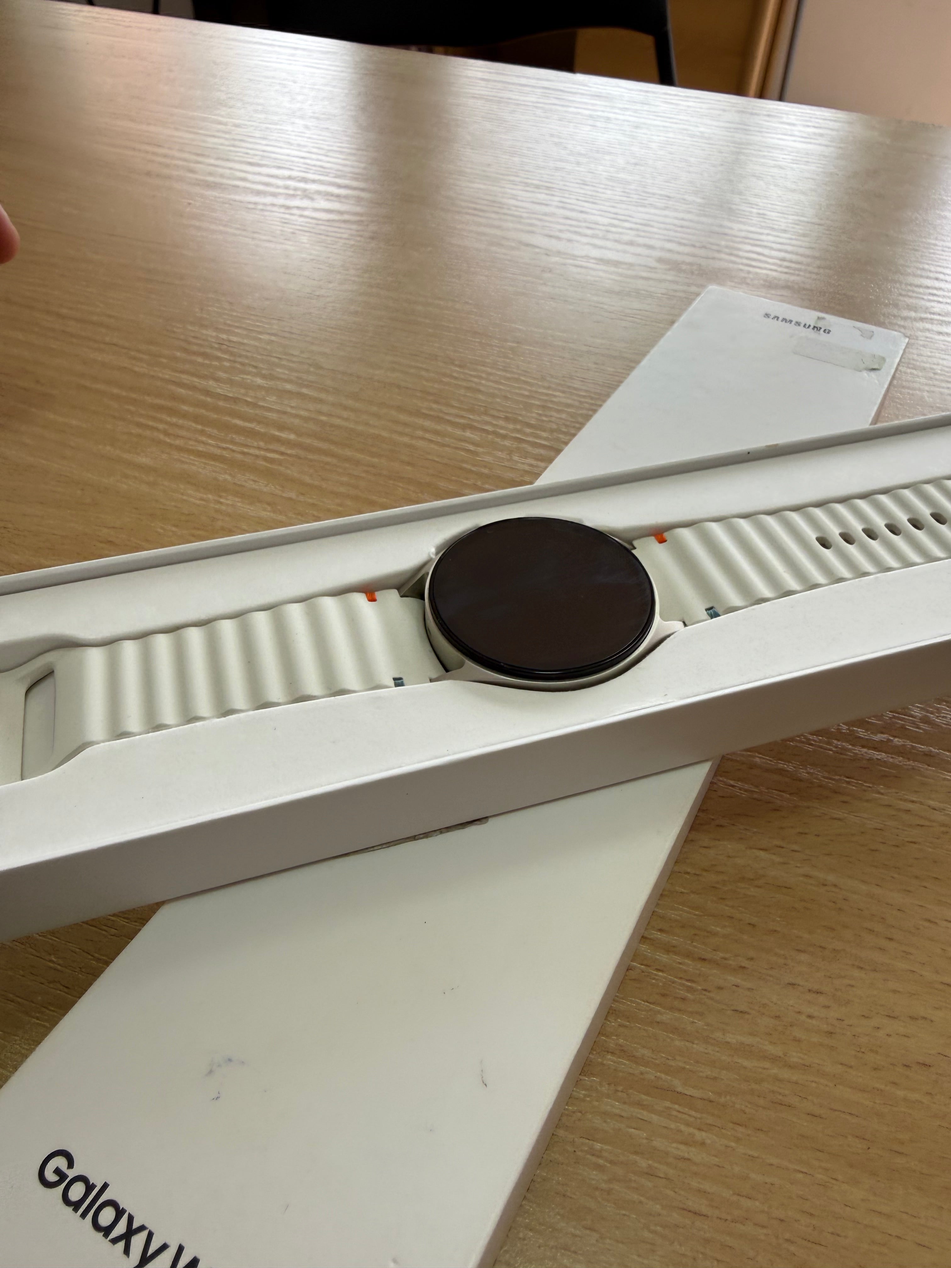 Часовник Samsung Galaxy Watch7 - White